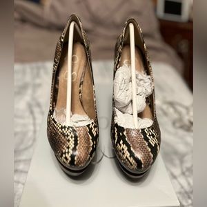 Jessica Simpson Colie heels Size 7.5